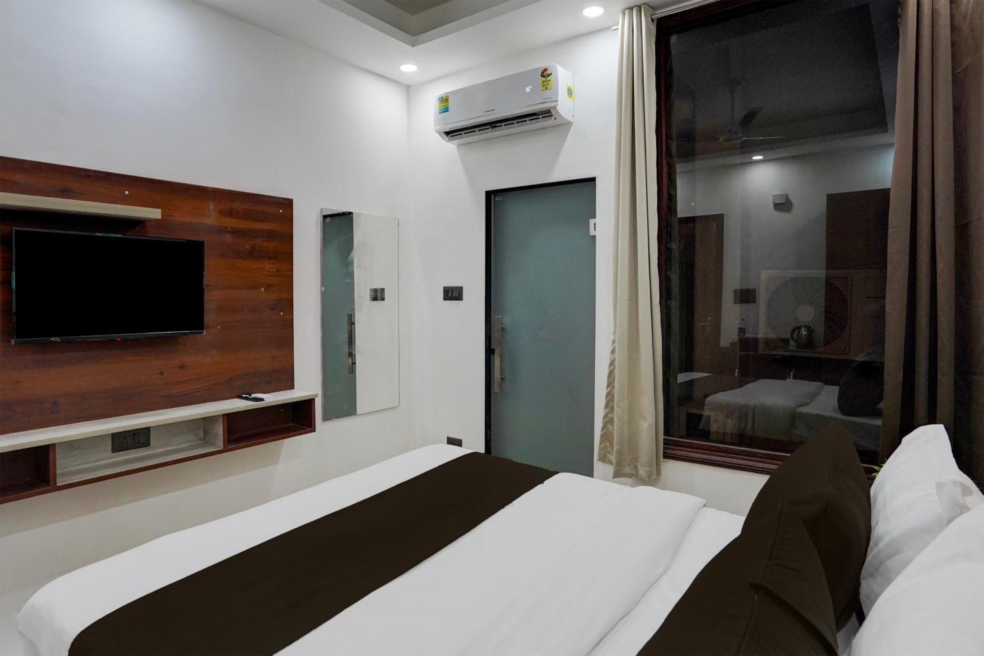 Super Collection O 63 A Noida Hotel Exterior photo